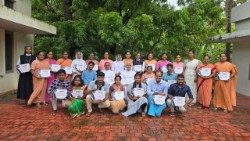 தமிழ்நாடு கத்தோலிக்க இளைஞர் பணிக்குழு பயிற்சிப்பட்டறையில் பங்கேற்றோர்