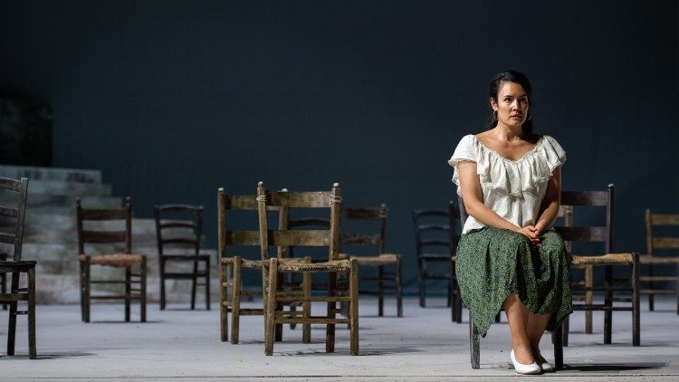 Gaëlle Arquez nelle prove di Carmen al Teatro dell'Opera di Roma
