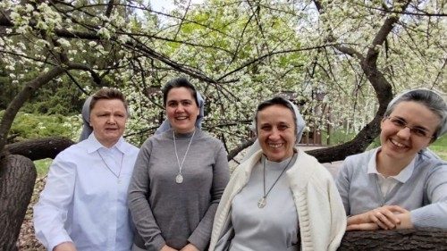Ukraine: Ordensfrauen bringen Frieden und Freude ins Leid