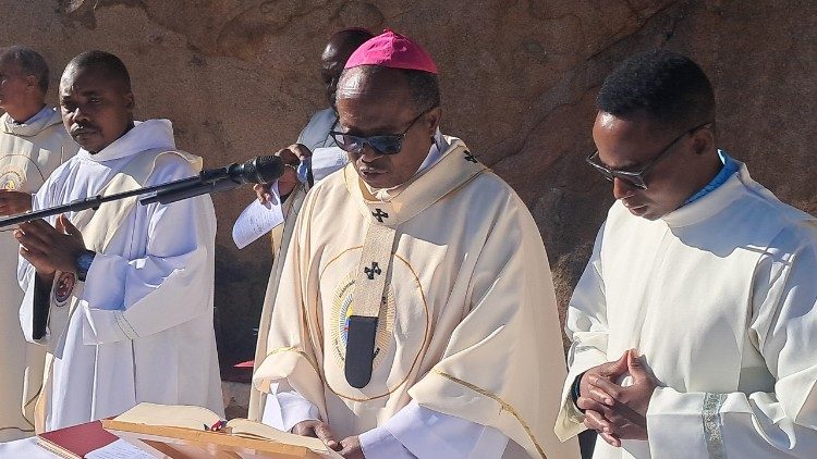 Dom Inácio Saúre, Arcebispo de Nampula (Moçambique), na celebração  dos 100 anos de presença dos missionários da Consolata em Moçambique