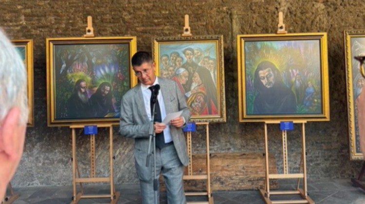 2025.06.25 Mostra l'Abbraccio della pace