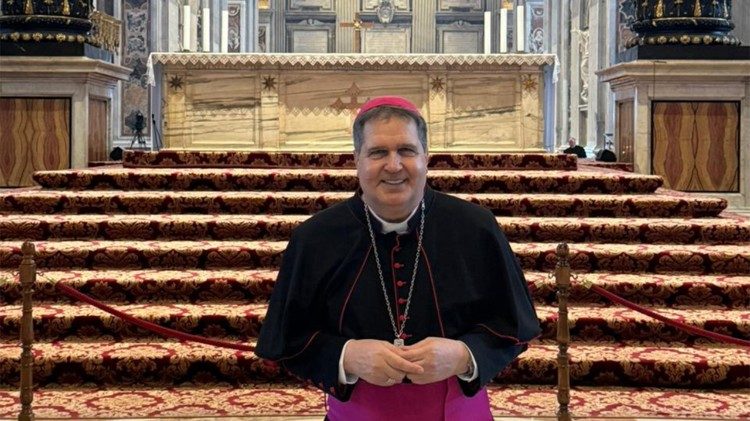 Dom Ângelo Ademir Mezzari está participando do Jubileu dos Bispos e irá receber o pálio de Leão XIV