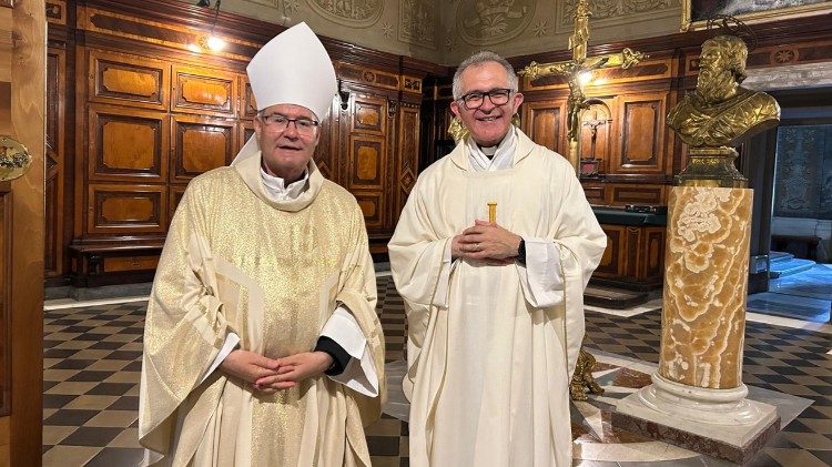 El Arzobispo de Toledo y uno de los Provicarios Generales