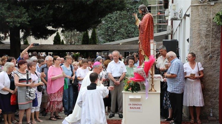 Nadbiskup Dražen Kutleša u Zagrebu predvodio čin posvete Presvetom Srcu Isusovu