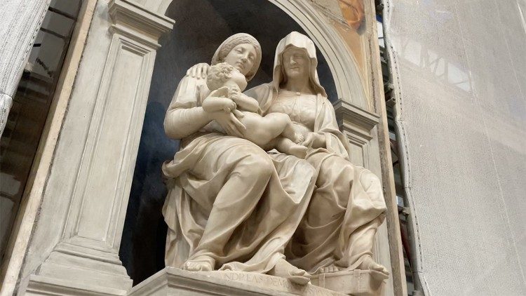 Madonna con Bambino e Sant'Anna, la scultura di Andrea Sansovino