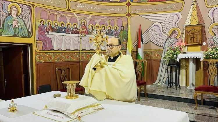 P. Romanelli feiert Gottesdienst in Gaza