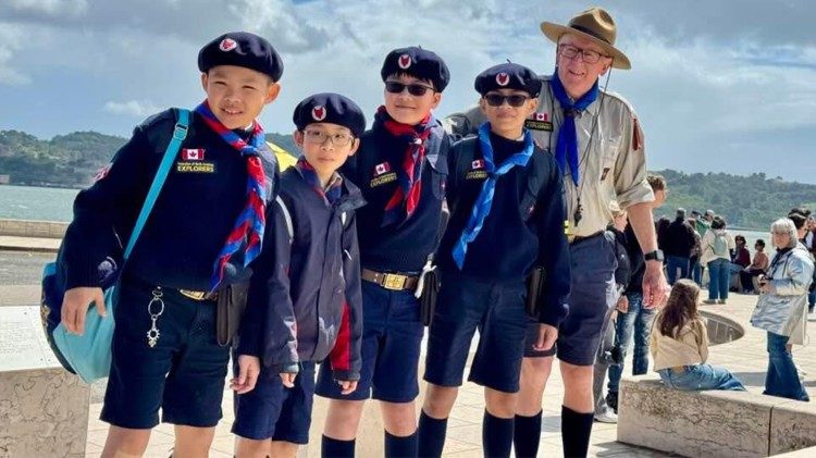 Giovani scout dal Canada