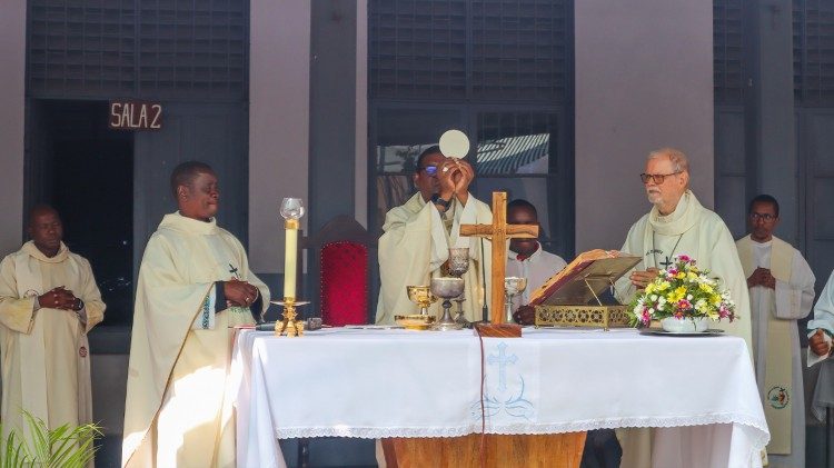 Celebração eucarística no Jubileu das Legionárias de Maria na arquidiocese da Beira (Moçambique)