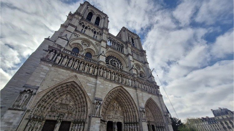 Катэдра Нотр-Дам у Парыжы 