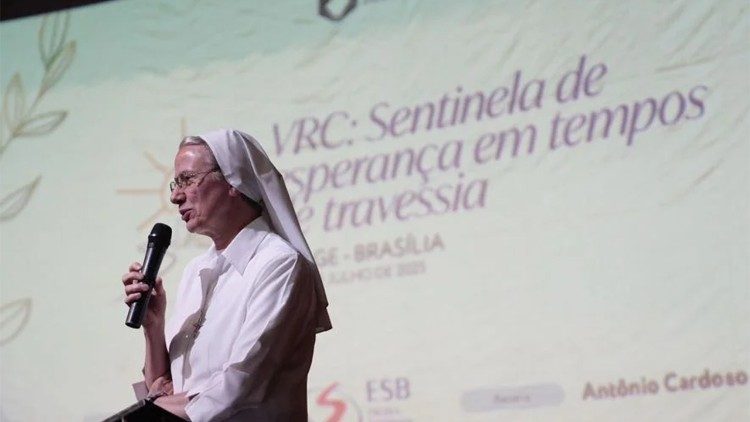Sr. Simona Brambilla 