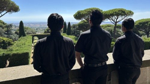 I tre seminaristi messicani volontari mel Borgo Laudato si'