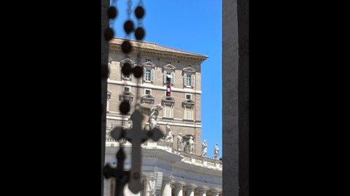 Bei uns: Jubiläums-Rosenkranz mit Papstsegen 