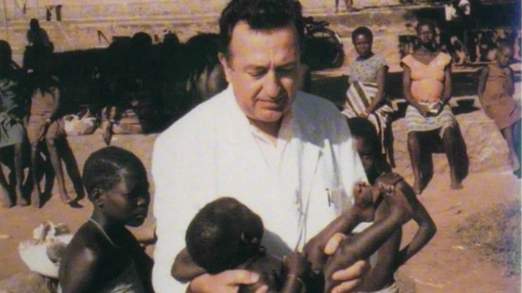 Beato Giuseppe Ambrosoli, médico en Uganda
