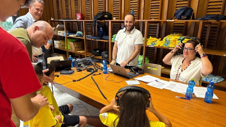 Alcuni bambini di Estate Ragazzi intervenuti ai microfoni di Radio Vaticana Con Voi