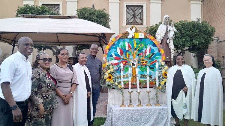 Kumbukumbu angavu na endelevu