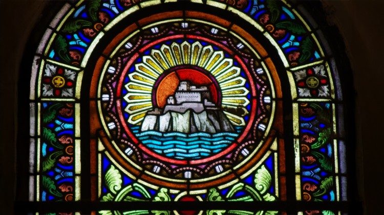 A szegedi dóm üvegablaka (Fotó: Horváth Gábor)