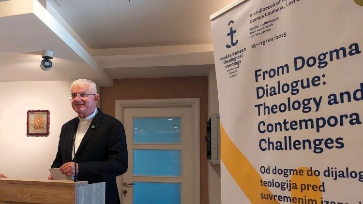 Nadbiskup Mate Uzinić na otvorenju 4. mediteranskih teoloških susreta u Rijeci 