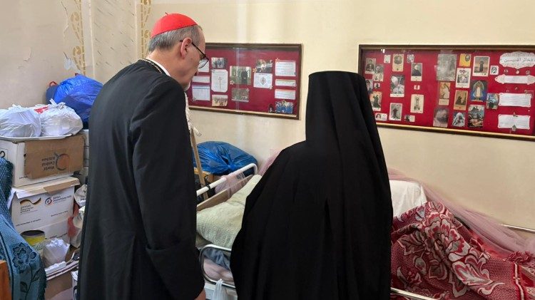 La visita ai malati di Gaza dei due patriarchi