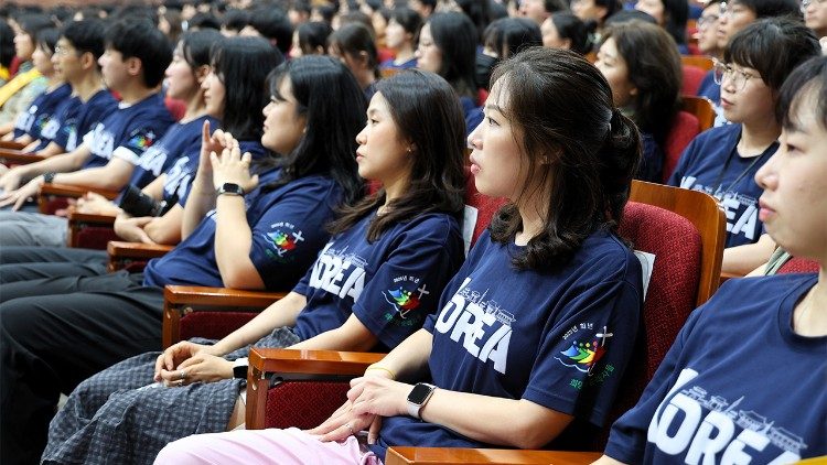 The young Catholics at the send-off event