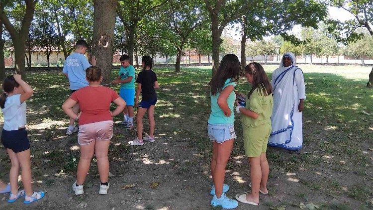 Сестри на Майка Тереза в Малчика