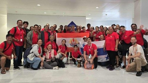 Pilgrims from Tahiti travelling to the Jubilee of Youth in Rome