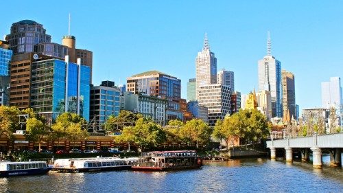Australia: wyraźny wzrost liczby chrzt&oacute;w dorosłych