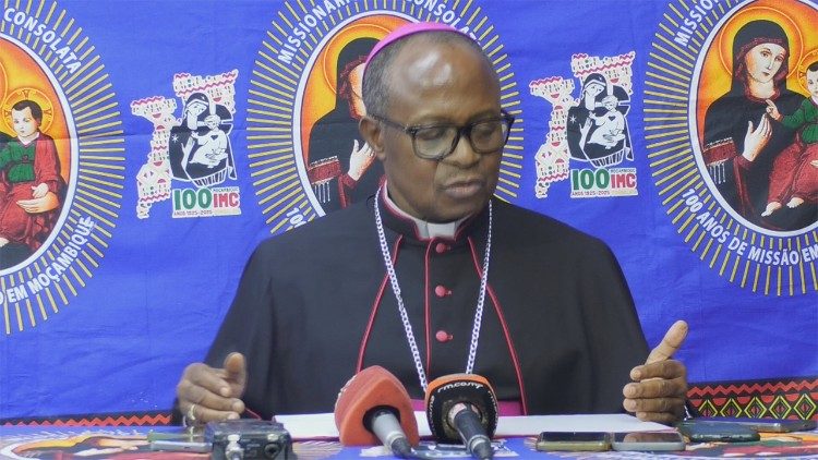 Dom Inácio Saúre, arcebispo de Nampula