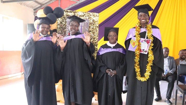 I neodiplomati a Nyahururu