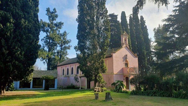 Magyar rendház Plátanoson