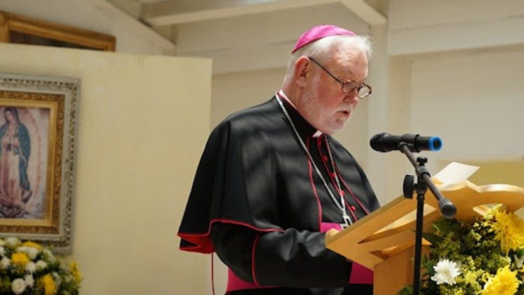 Askofu Mkuu Gallagher.