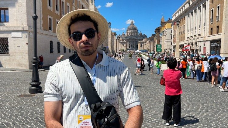 Giorgio llegó a Roma desde el Líbano con un grupo de cuarenta y cinco personas