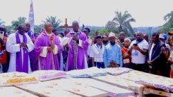 Trauer um die Toten in Komanda, Ostkongo