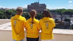 Các tân tòng người Pháp