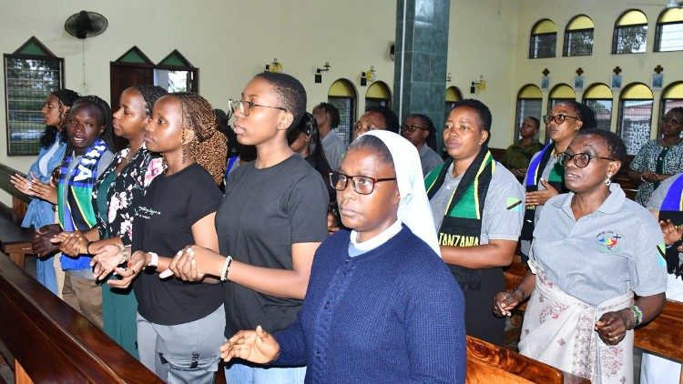 Vijana mahujaji wa matumaini kutoka Tanzania