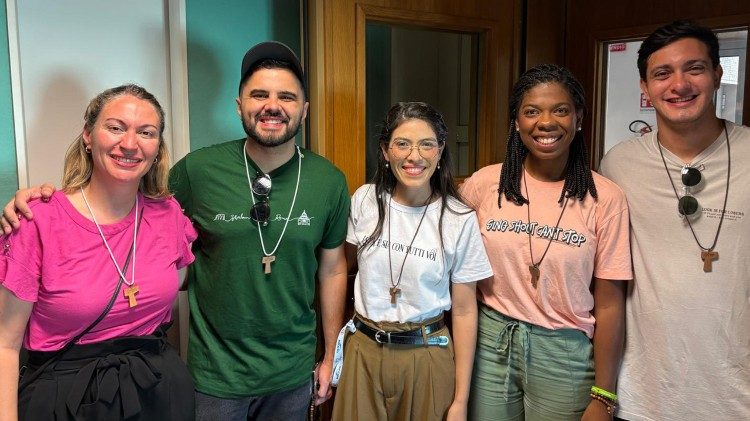 Membros da Comunidade Shalom 