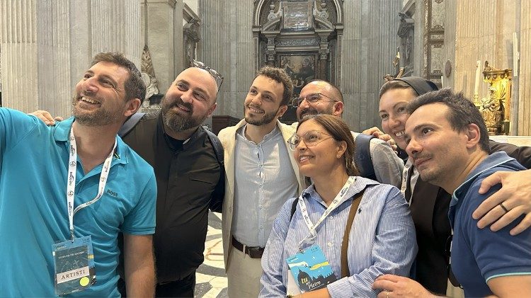 Nicolò Govoni in uno degli incontri giubilari con i giovani a Roma