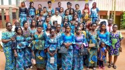 Photo-de-famille-Caritas-Abomey-Benin