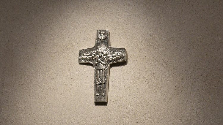 Túmulo do Papa Francisco - Cruz