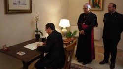 Le président israélien, Isaac Herzog, à la nonciature apostolique de Jérusalem, vendredi 2 mai 2025. 