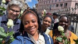 Suor Rita Giaretta a Santa Maria Maggiore nel giorno del funerale di Papa Francesco, il 26 aprile 2025