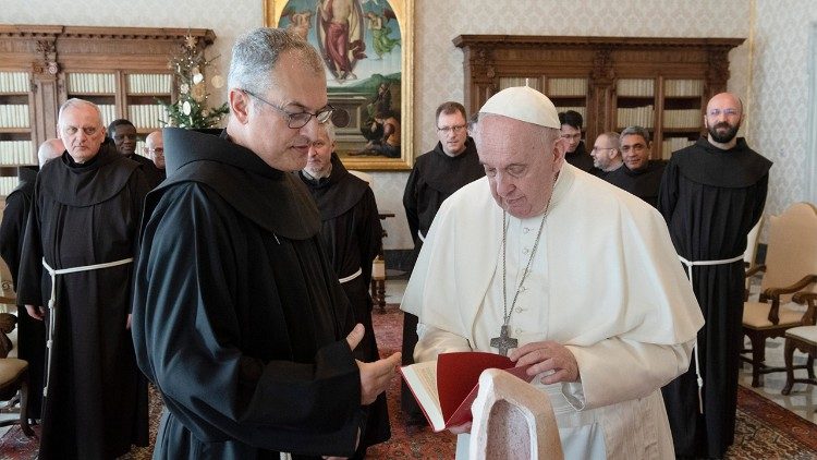 Padre Fusarelli ricevuto in udienza da Papa Francesco il 7 gennaio 2022 (foto: Ordine dei frati minori)