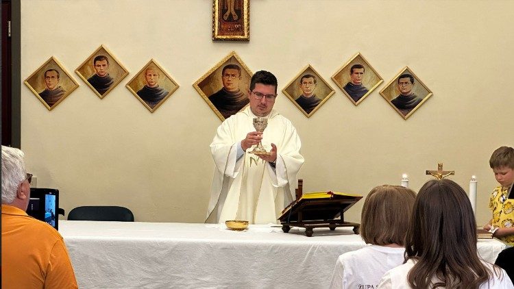 Vlč. Hrvoje Maltarić na misi u Lancianu