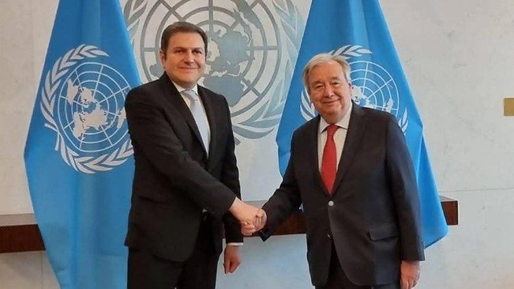 Պարոյր Յովհաննիսեան իր հաւատարմագրերը յանձնած ՄԱԿ-ի Գլխաւոր քարտուղարին