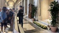 2025.05.08 Santa Maria Maggiore attesa fumata 08052025