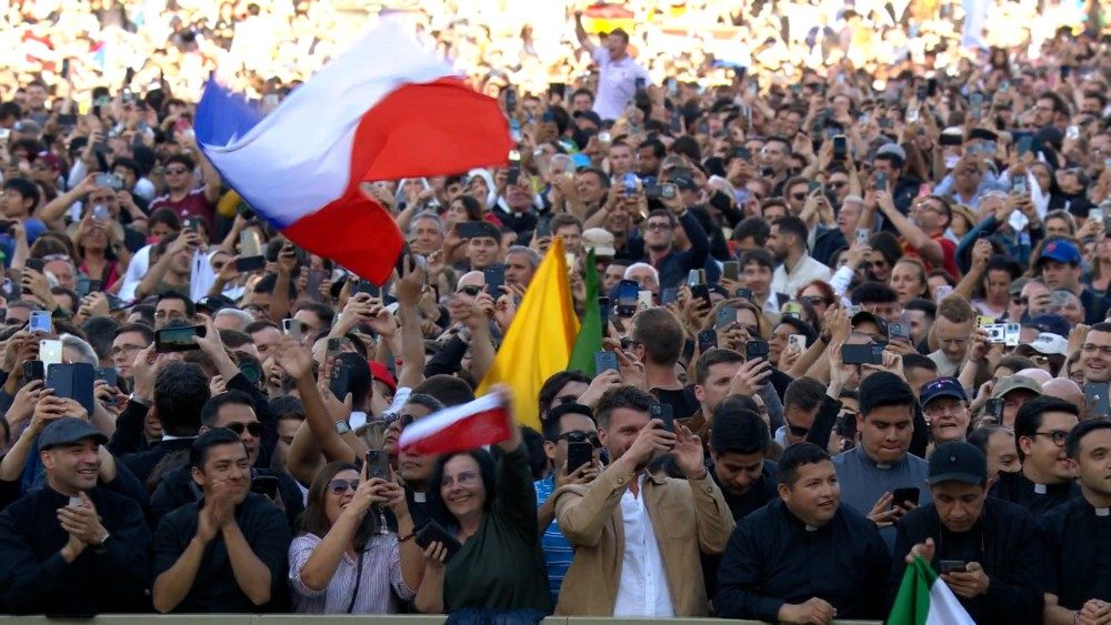 2025.05.08 Fumata Bianca