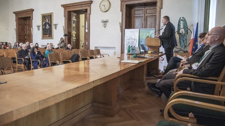 Sympozjum naukowe w Krakowie