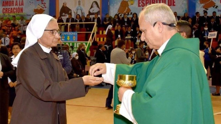 Il vescovo Prevost nella diocesi di Chiclayo