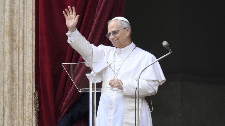 レオ14世、レジナ・チェリの祈り　2025年5月12日　バチカン・聖ペトロ大聖堂ロッジア