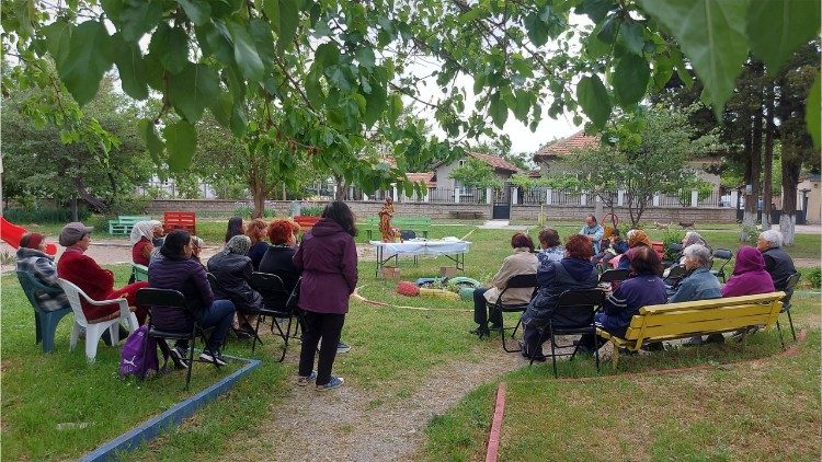 Майска набожност в Белене