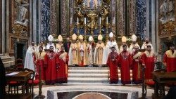 Divine Liturgie selon le rite de l'Église arménienne catholique dans la chapelle de la Salus Populi Romani. 